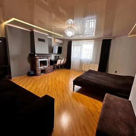 Like Hotel โคโลมิยา ภายนอก รูปภาพ